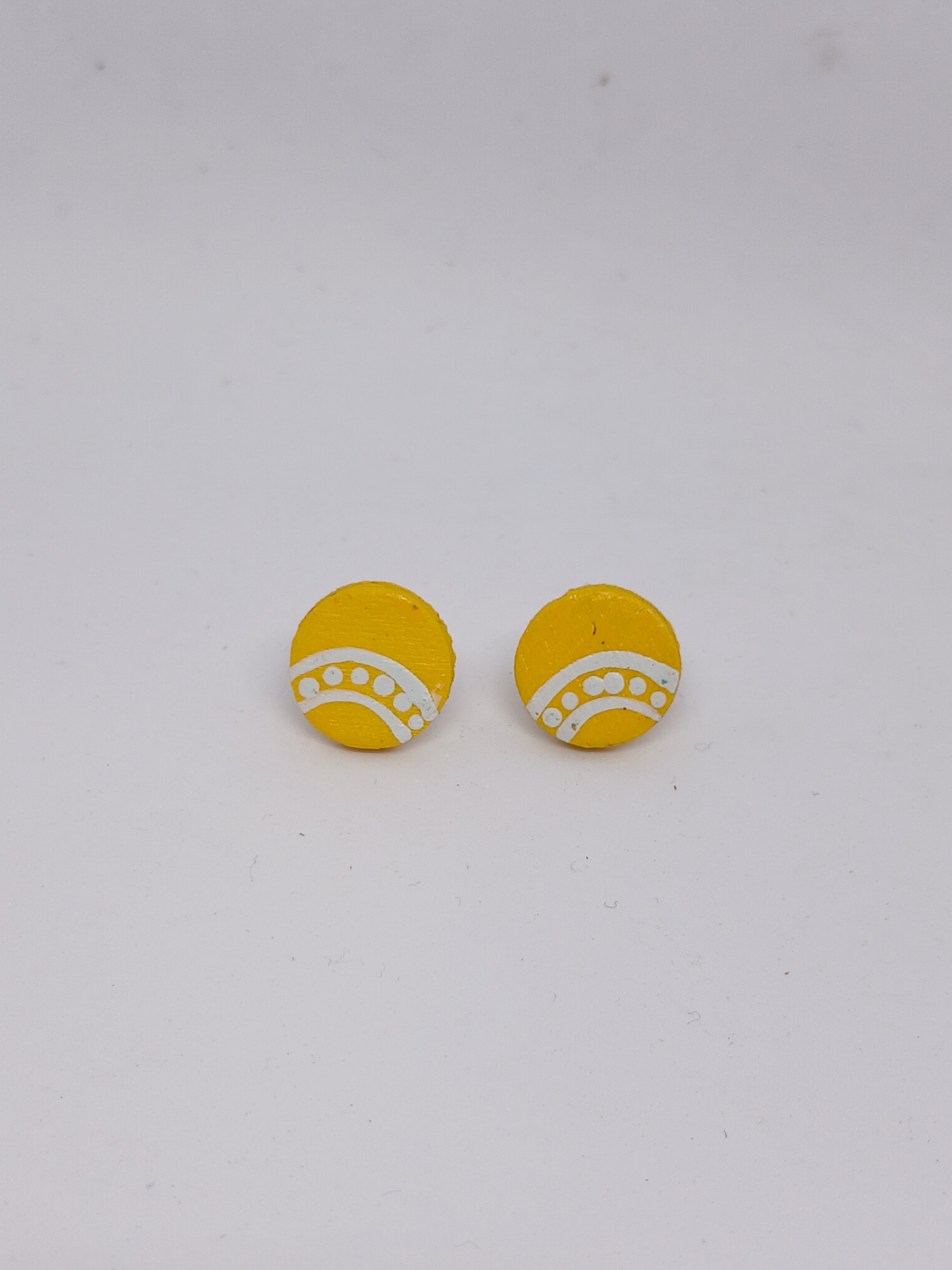 Yellow & white – Hand-Painted Aboriginal Art Round Stud Earrings