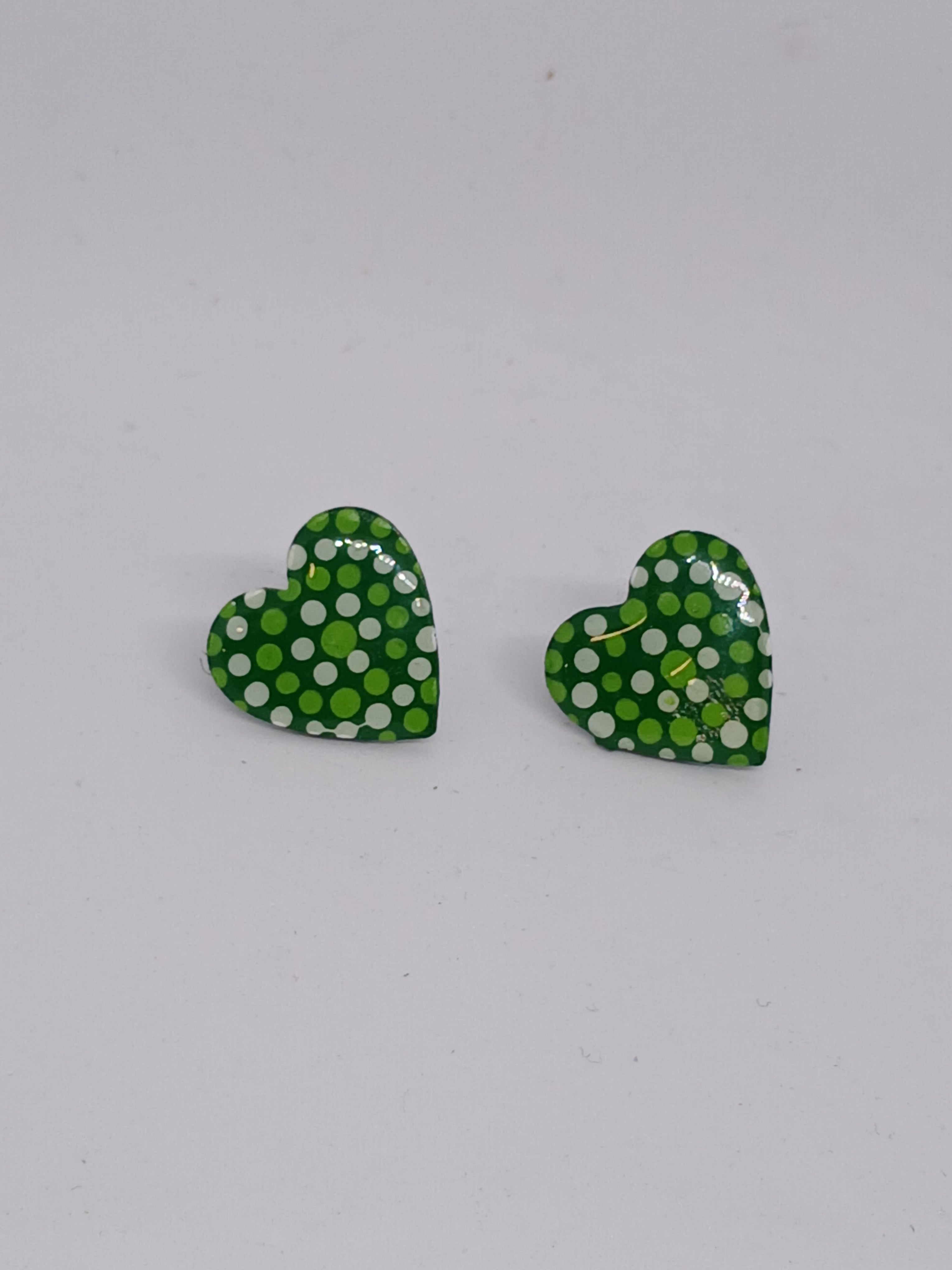 Green – Hand-Painted Aboriginal Art Heart Stud Earrings (20mm)