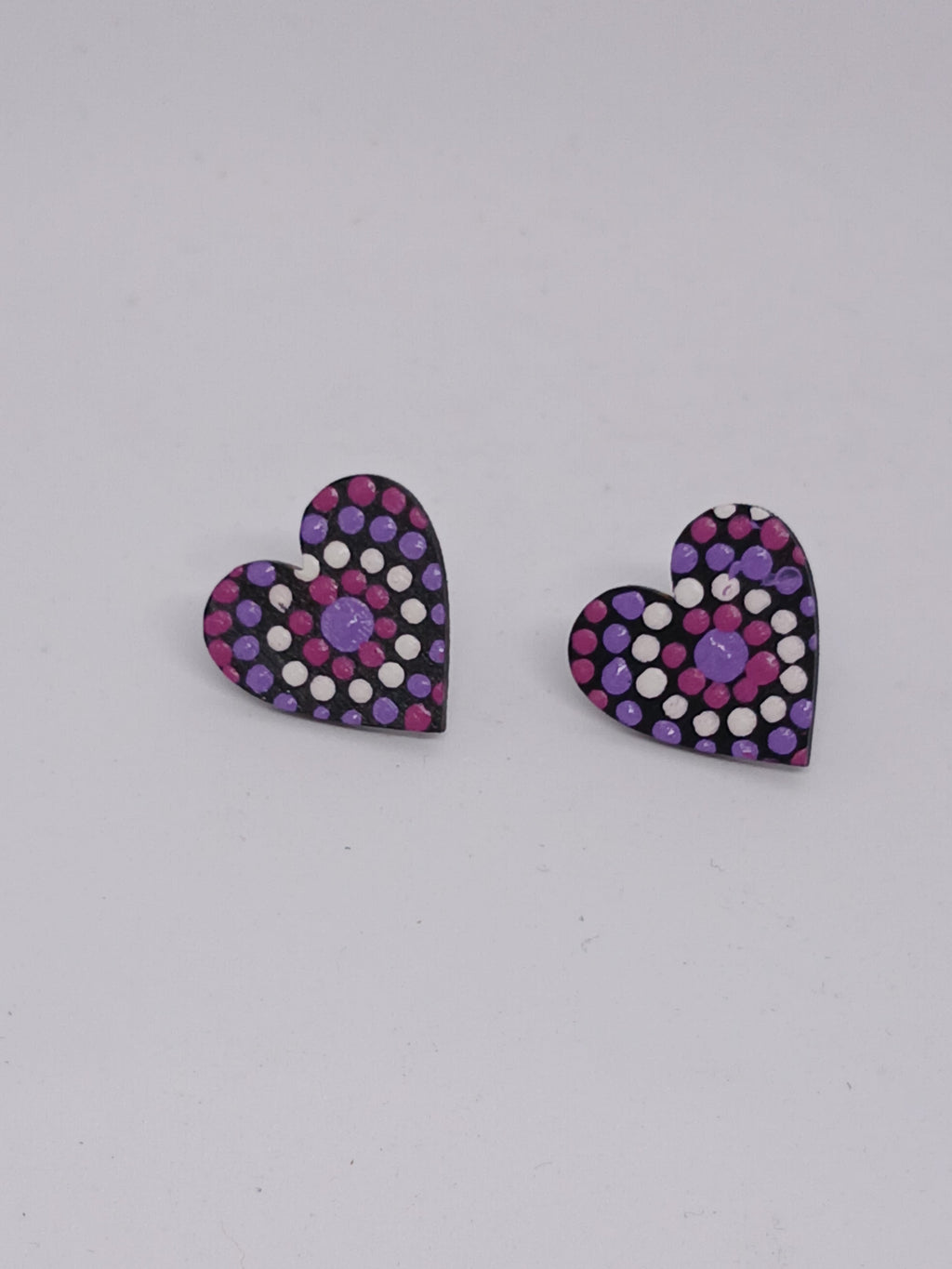 Black, pink and purple – Hand-Painted Aboriginal Art Heart Stud Earrings (20mm)